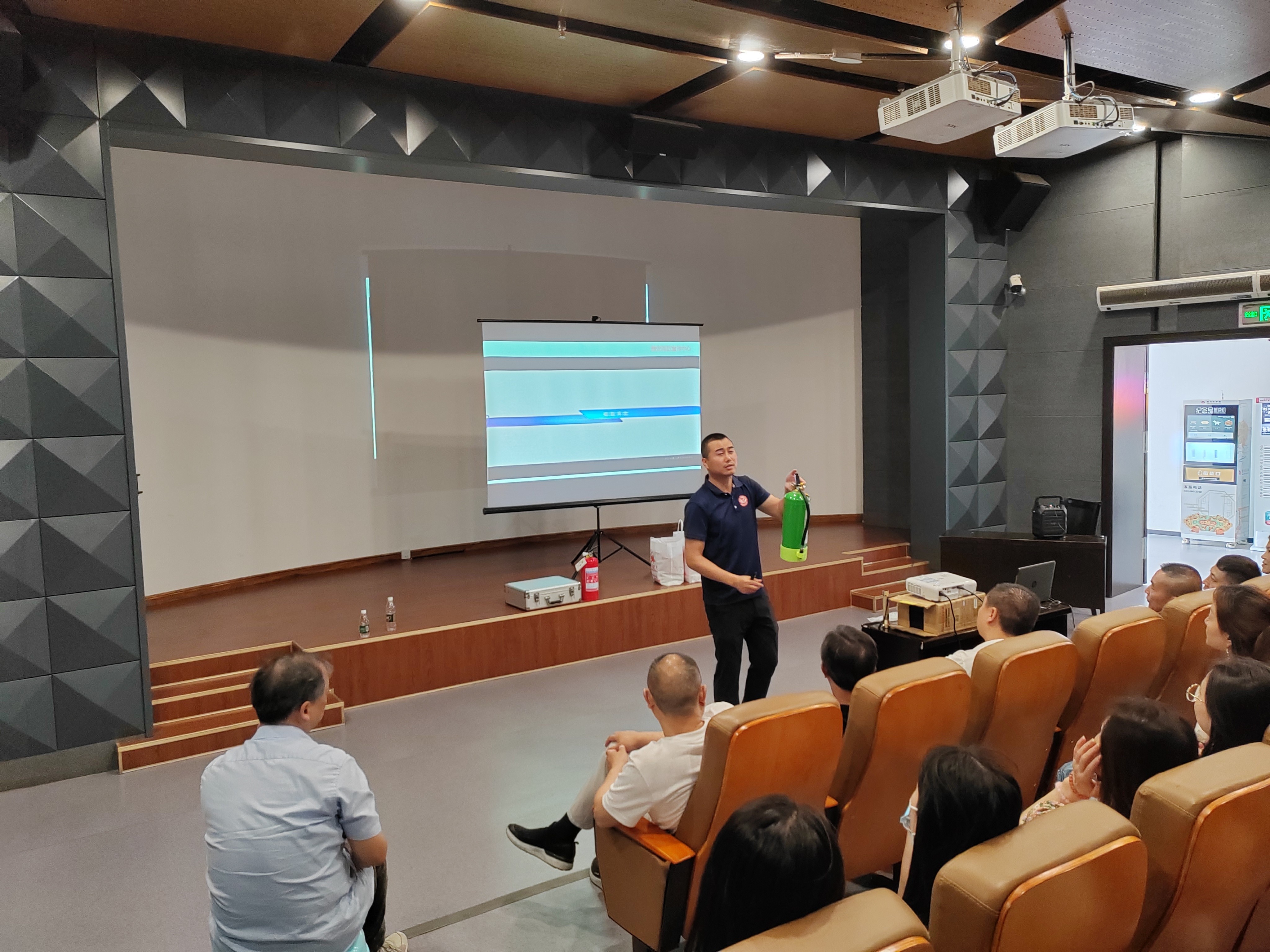 1734322222447620.jpg 2.jpg